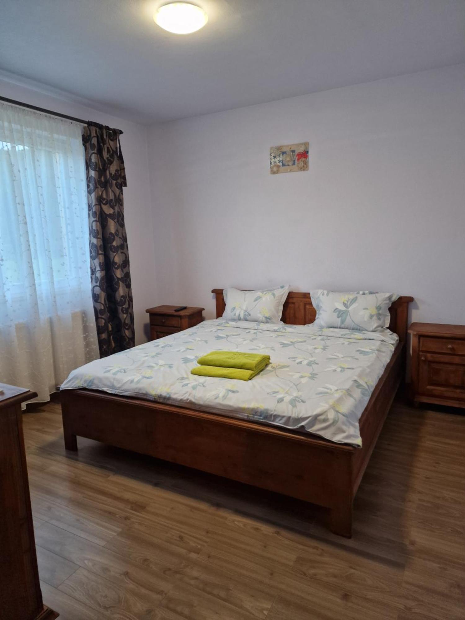 Casa Maya Săsciori Buitenkant foto